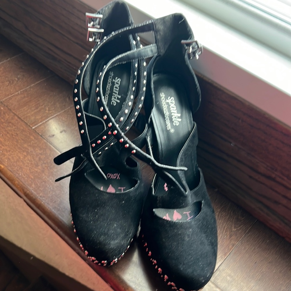4’ heels